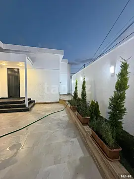 Satılır 4 otaqlı həyət evi