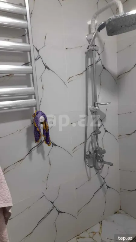 Kirayə verilir 2 otaqlı yeni tikili 60 m²