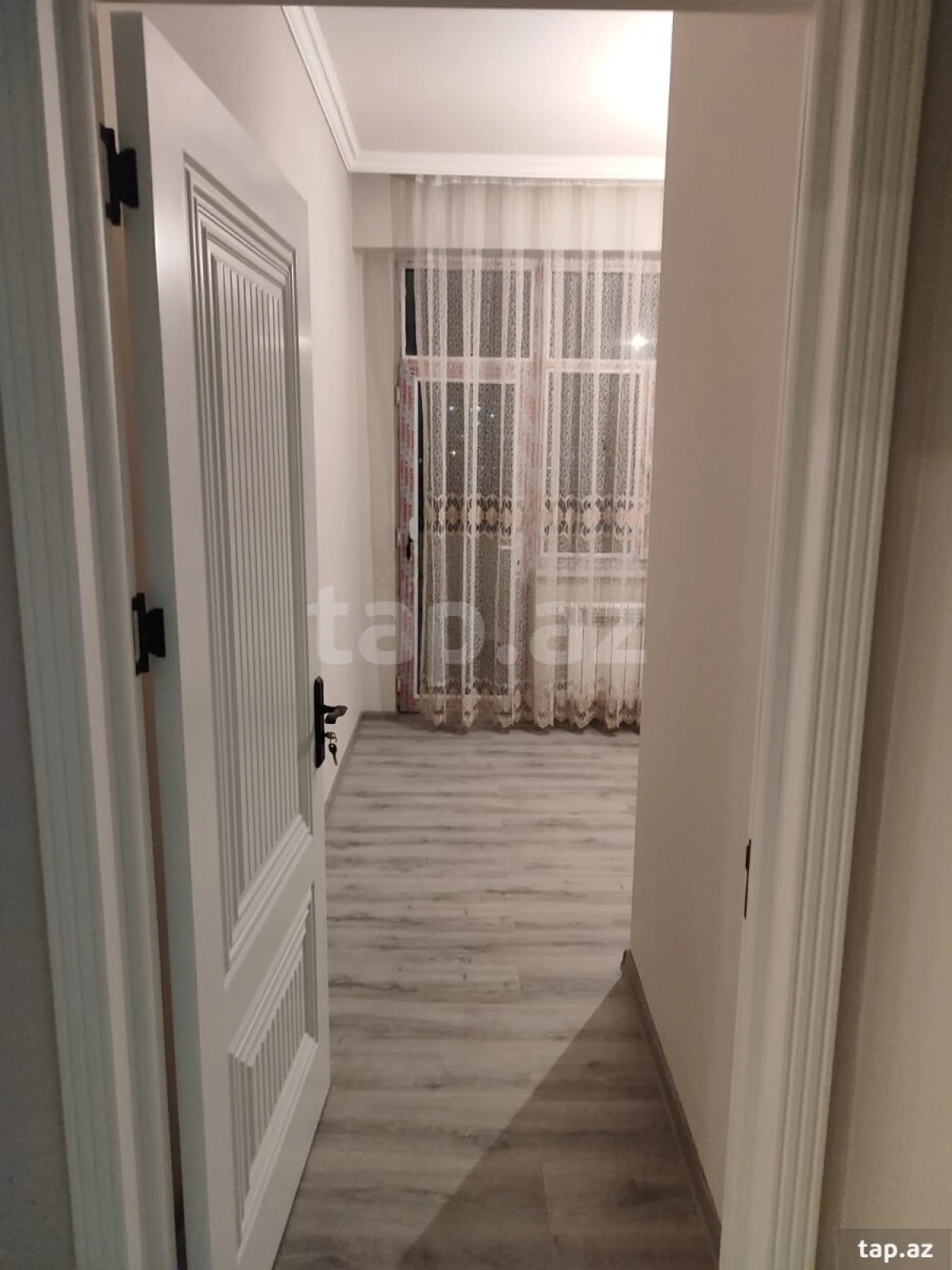Kirayə verilir 3 otaqlı yeni tikili 85 m²