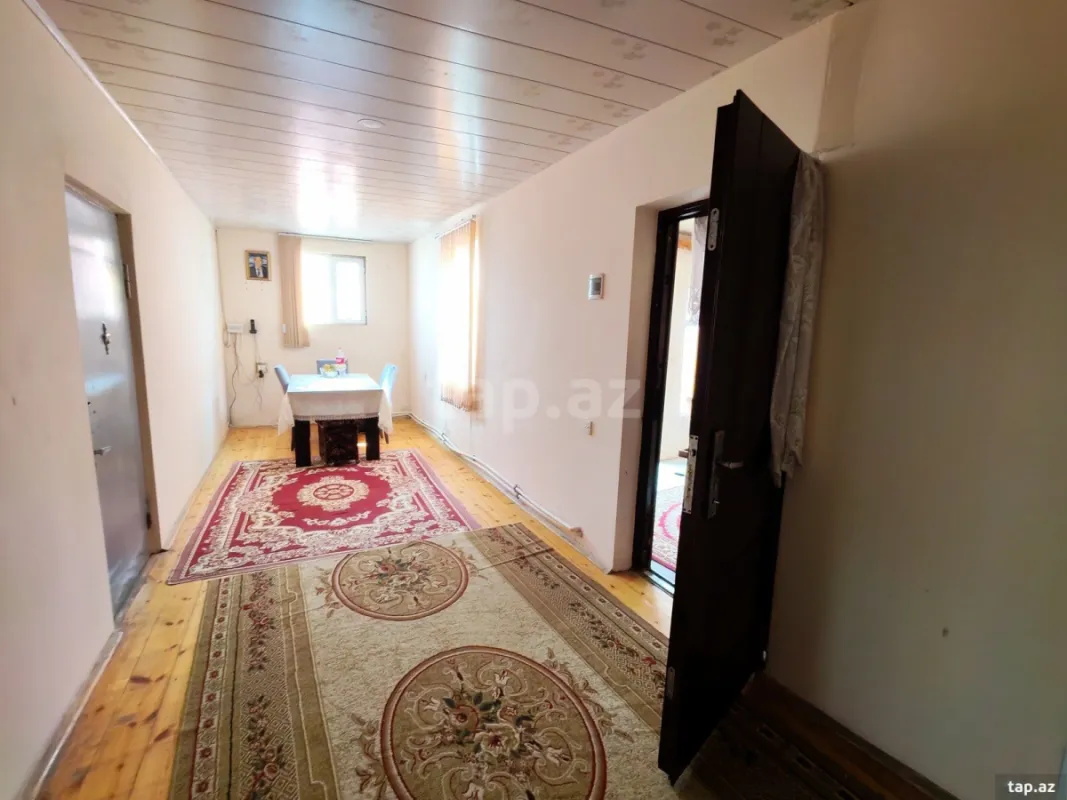Satılır 5 otaqlı həyət evi