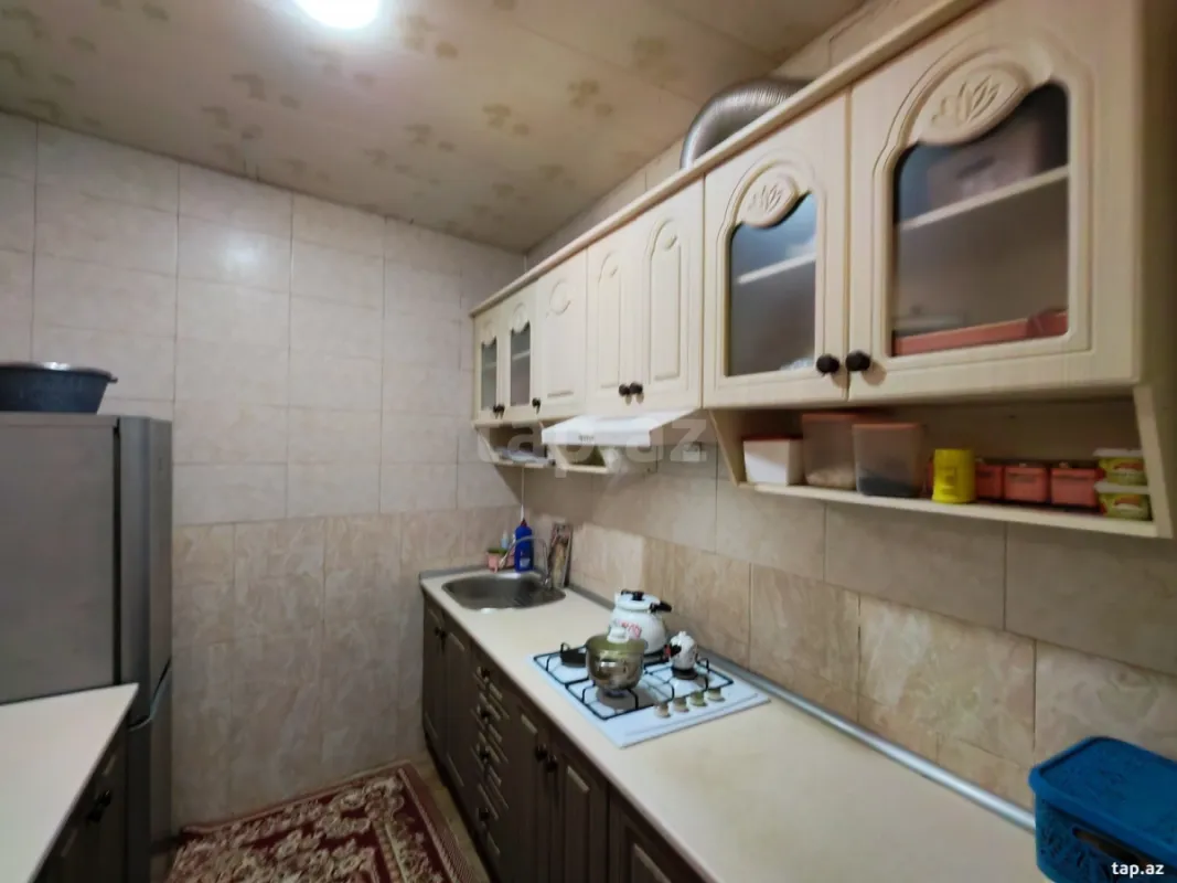 Satılır 5 otaqlı həyət evi