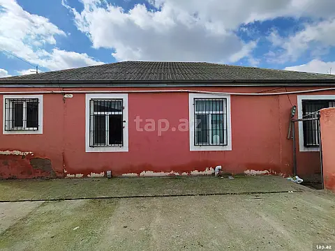 Satılır 5 otaqlı həyət evi