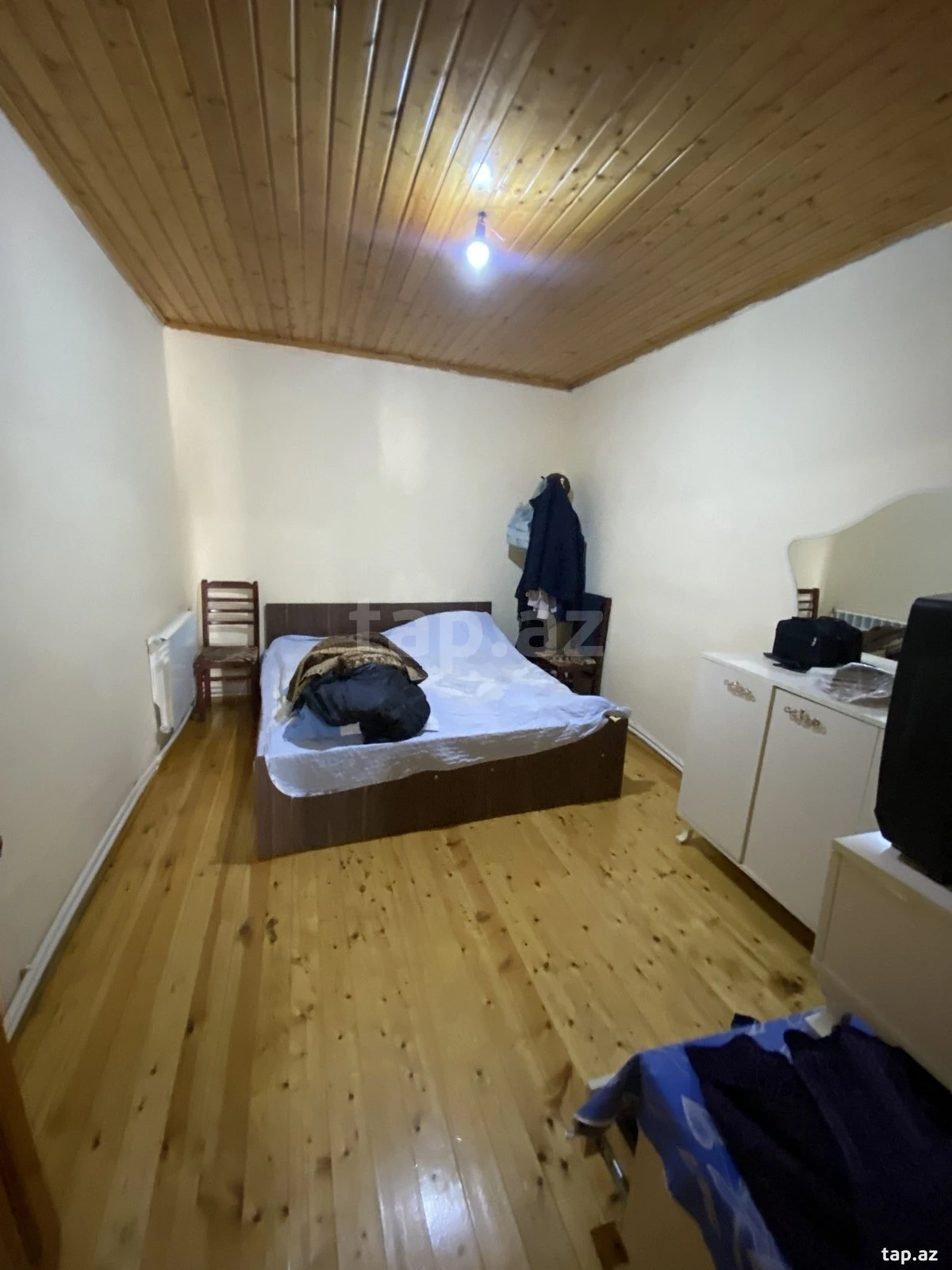 Satılır 4 otaqlı həyət evi