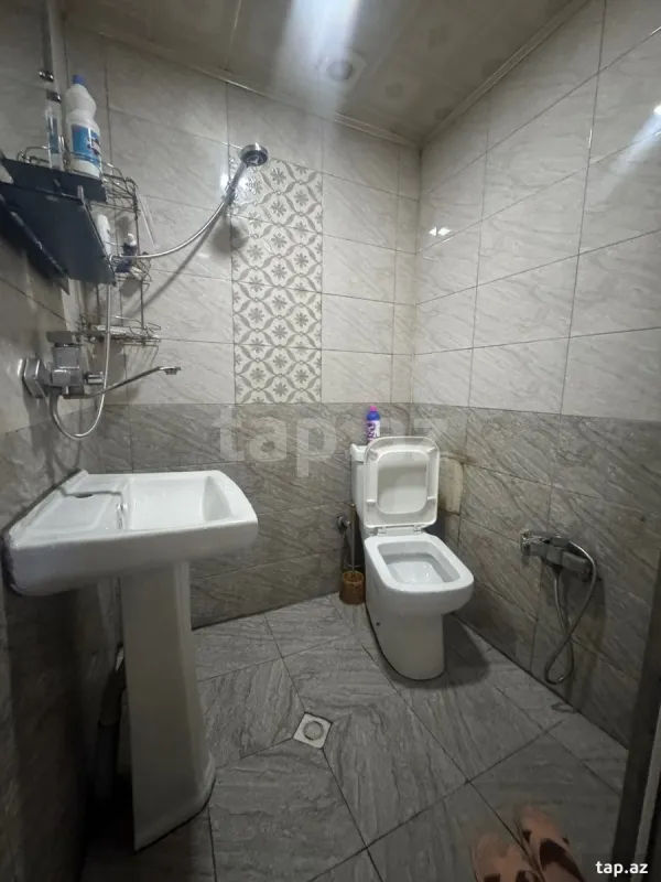 Kirayə verilir 2 otaqlı yeni tikili 60 m²