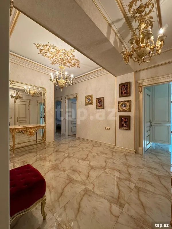 Kirayə verilir 3 otaqlı yeni tikili 160 m²