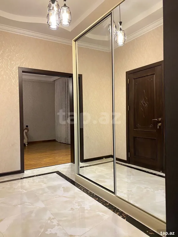 Kirayə verilir 2 otaqlı yeni tikili 65 m²
