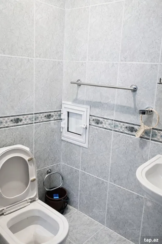 Satılır 3 otaqlı yeni tikili 170 m²