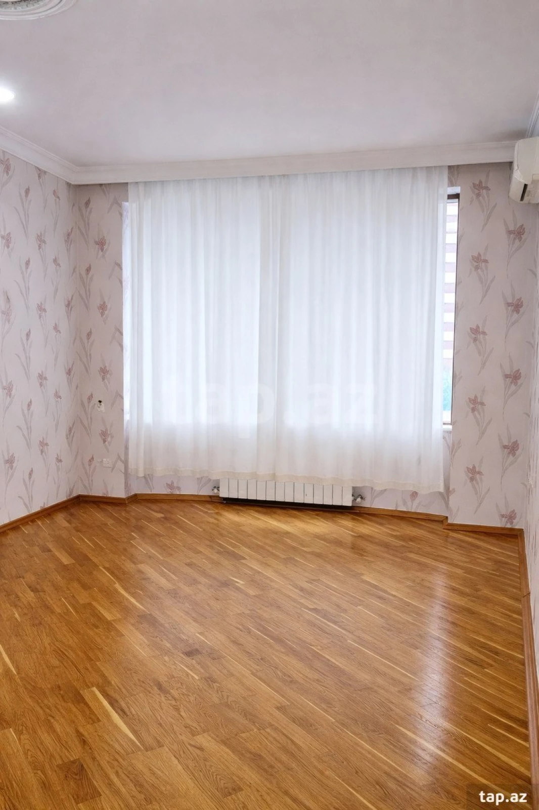 Satılır 3 otaqlı yeni tikili 170 m²