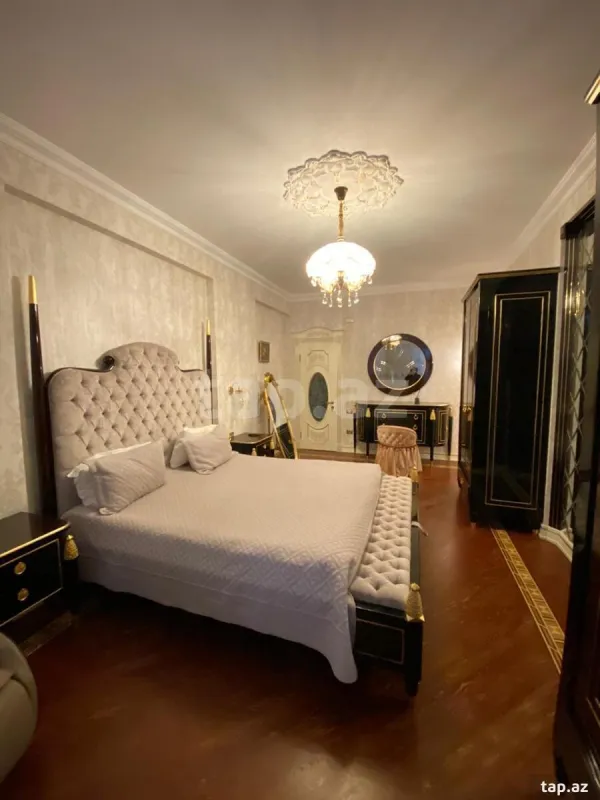 Satılır 4 otaqlı yeni tikili 210 m²