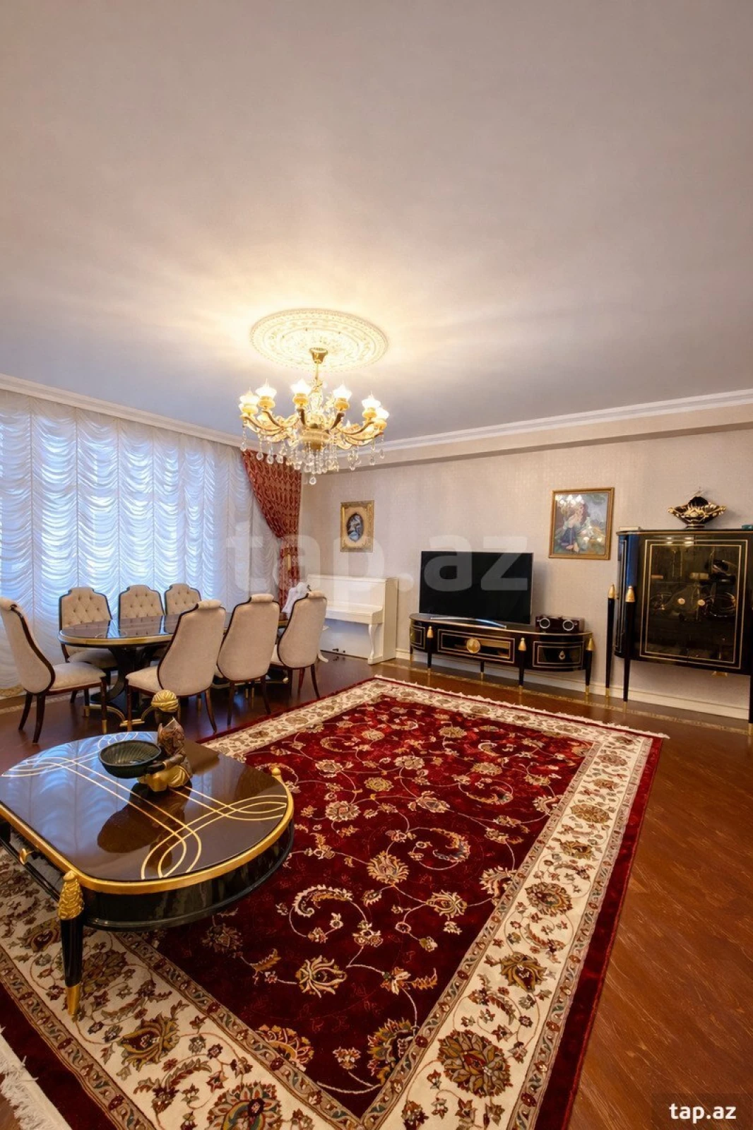 Satılır 4 otaqlı yeni tikili 210 m²