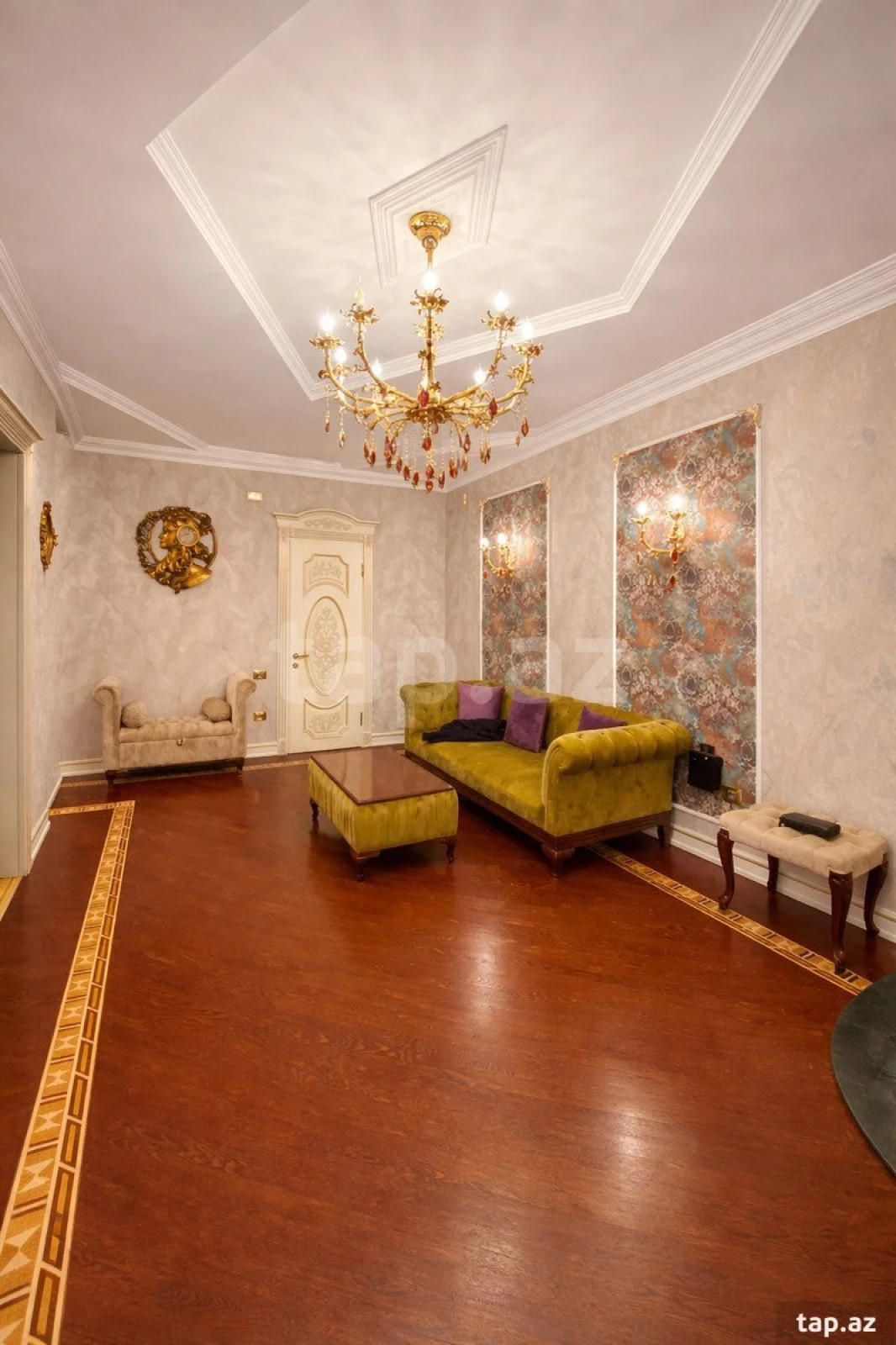 Satılır 4 otaqlı yeni tikili 210 m²