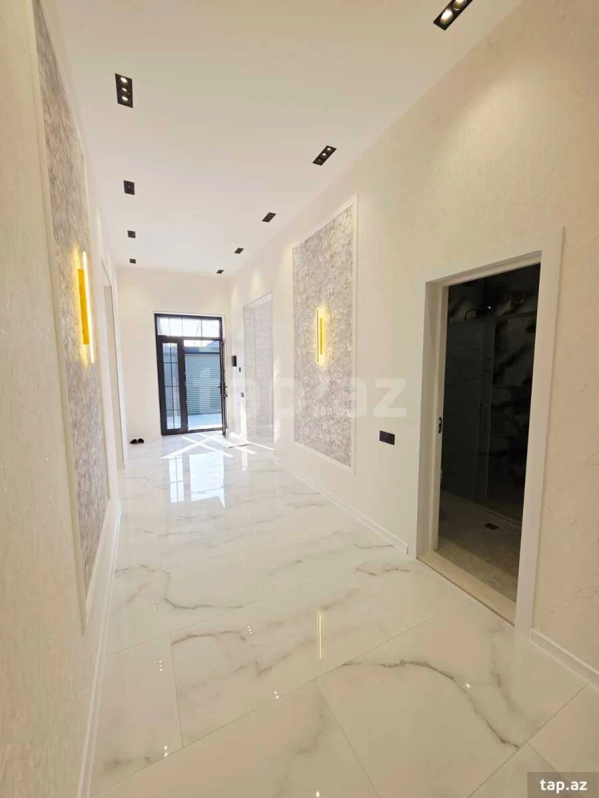 Satılır 4 otaqlı həyət evi