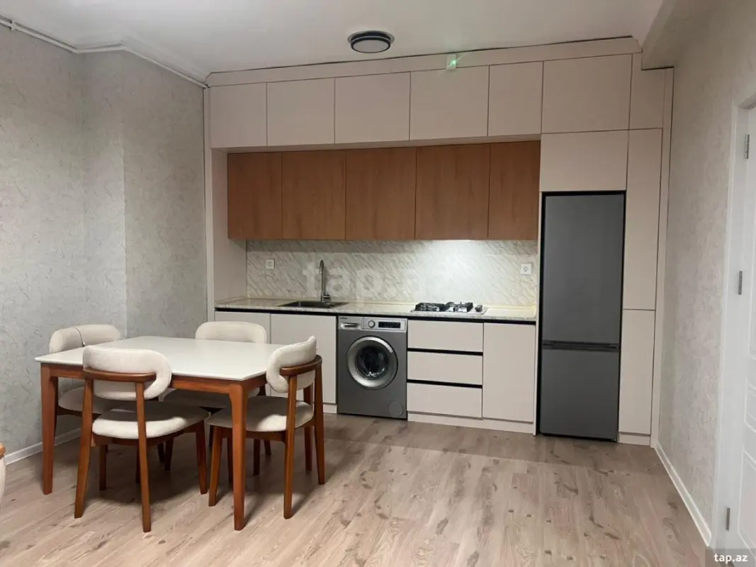 Kirayə verilir 3 otaqlı yeni tikili 100 m²