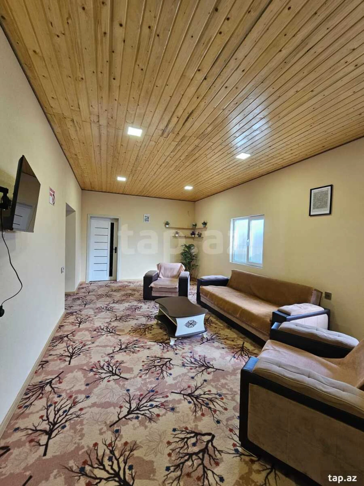 Kirayə verilir 4 otaqlı həyət evi