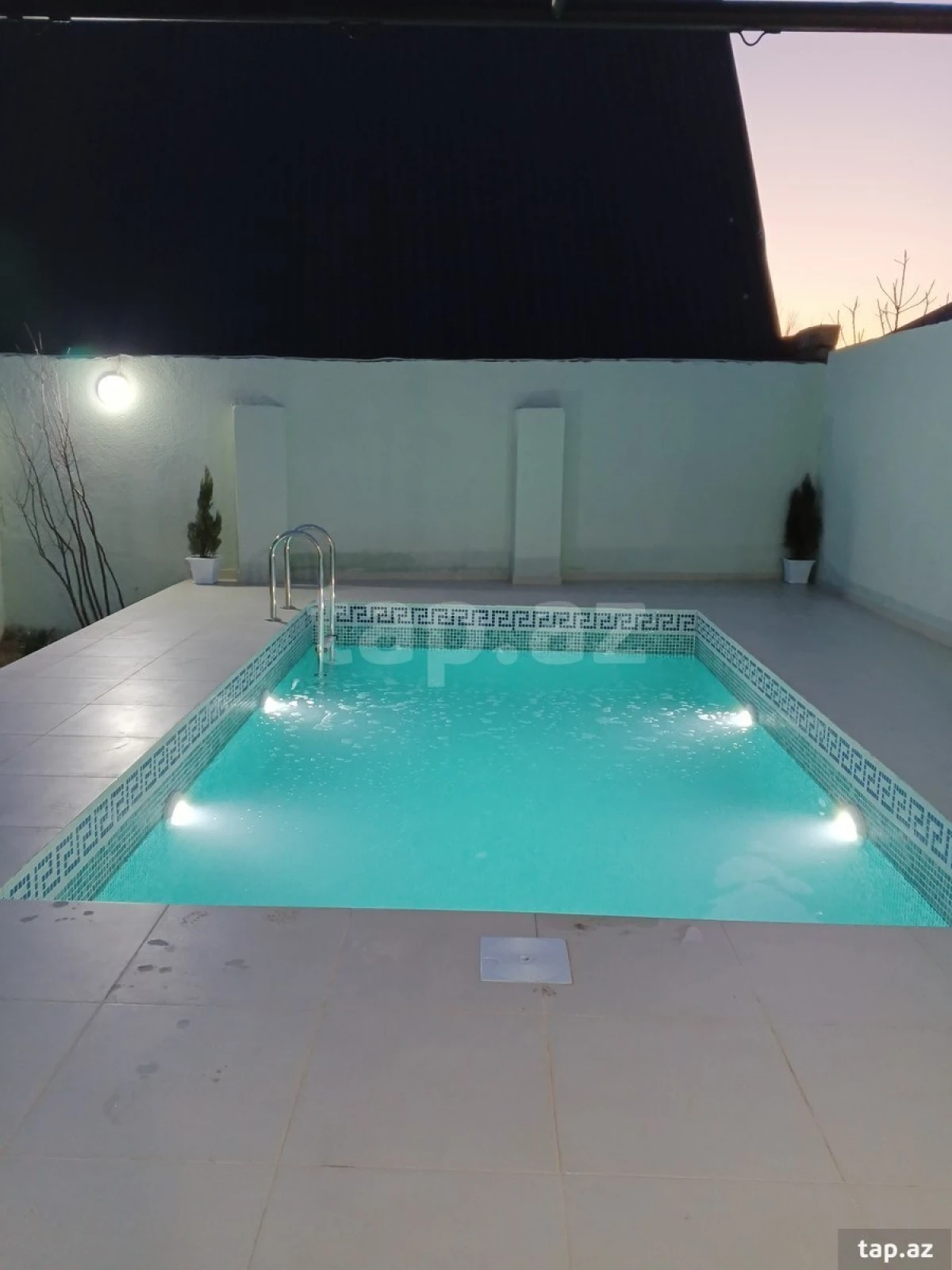 Kirayə verilir 4 otaqlı həyət evi