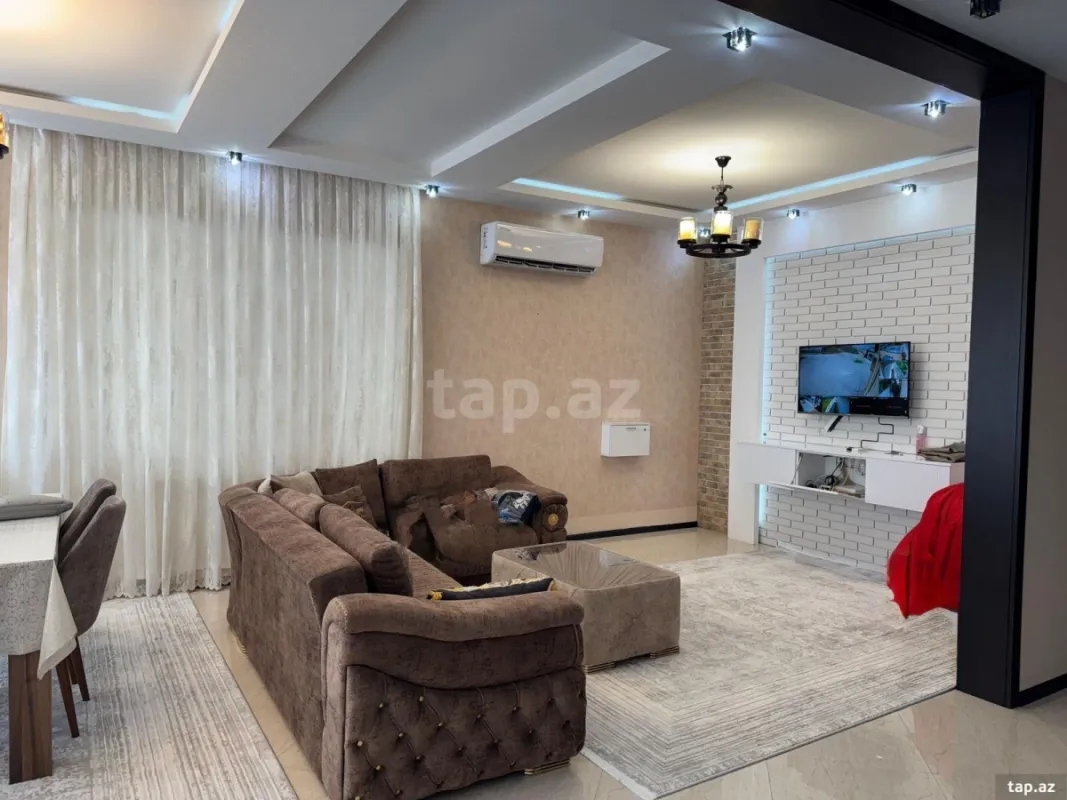 Satılır 4 otaqlı həyət evi