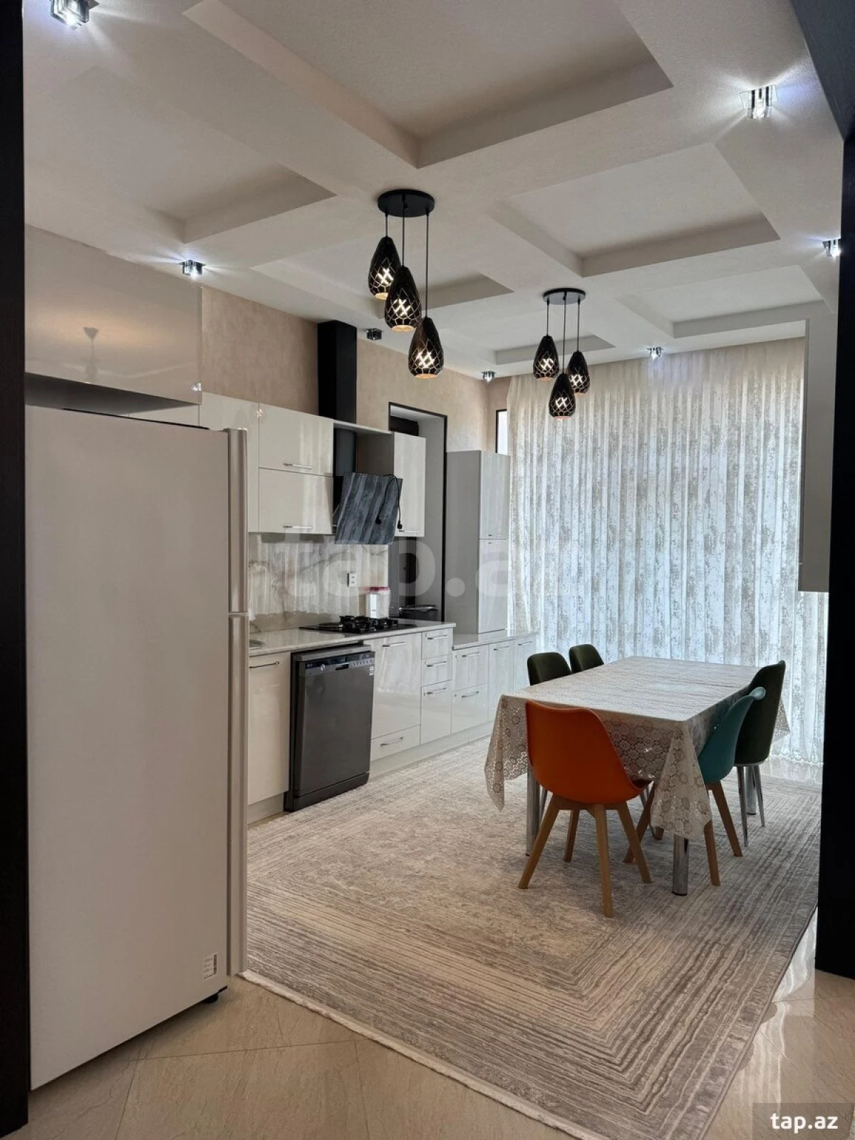 Satılır 4 otaqlı həyət evi