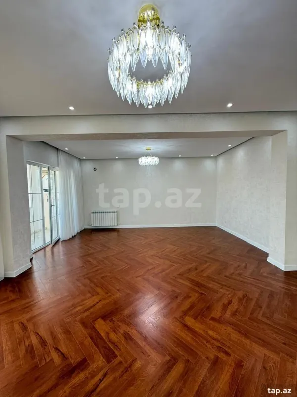 Satılır 5 otaqlı mənzil 120 m²
