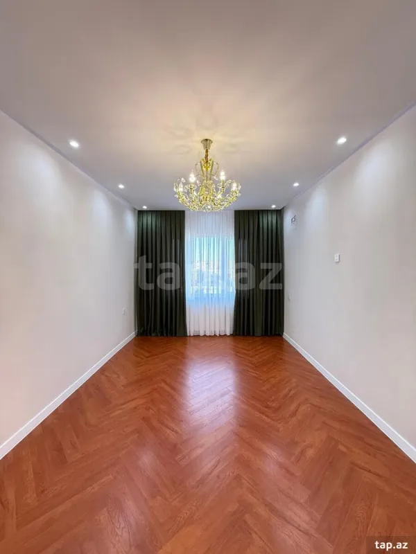 Satılır 5 otaqlı mənzil 120 m²