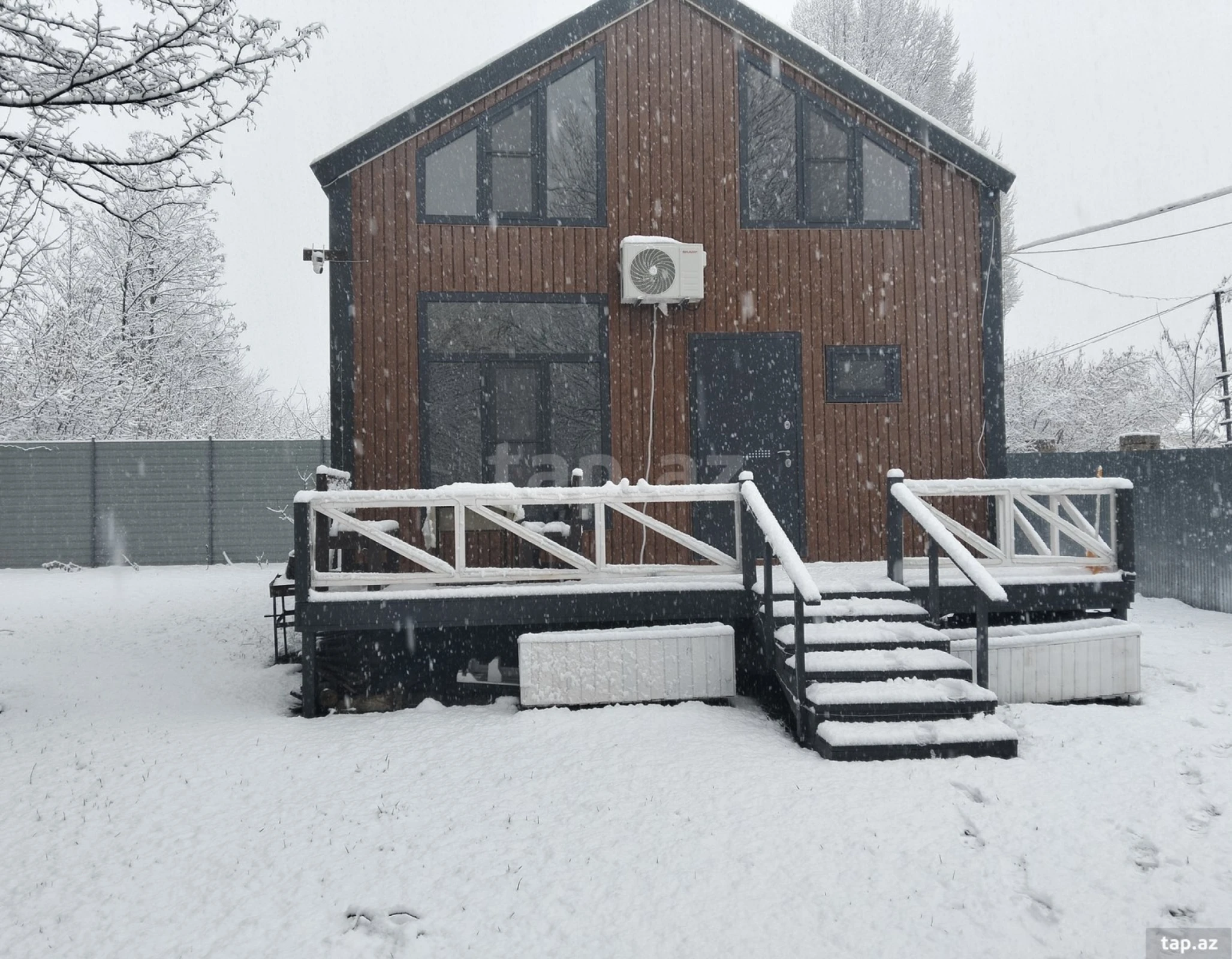 Kirayə verilir 5 otaqlı həyət evi