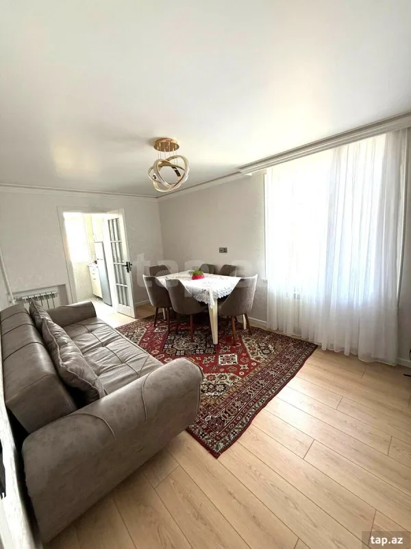 Kirayə verilir 2 otaqlı mənzil 49 m²