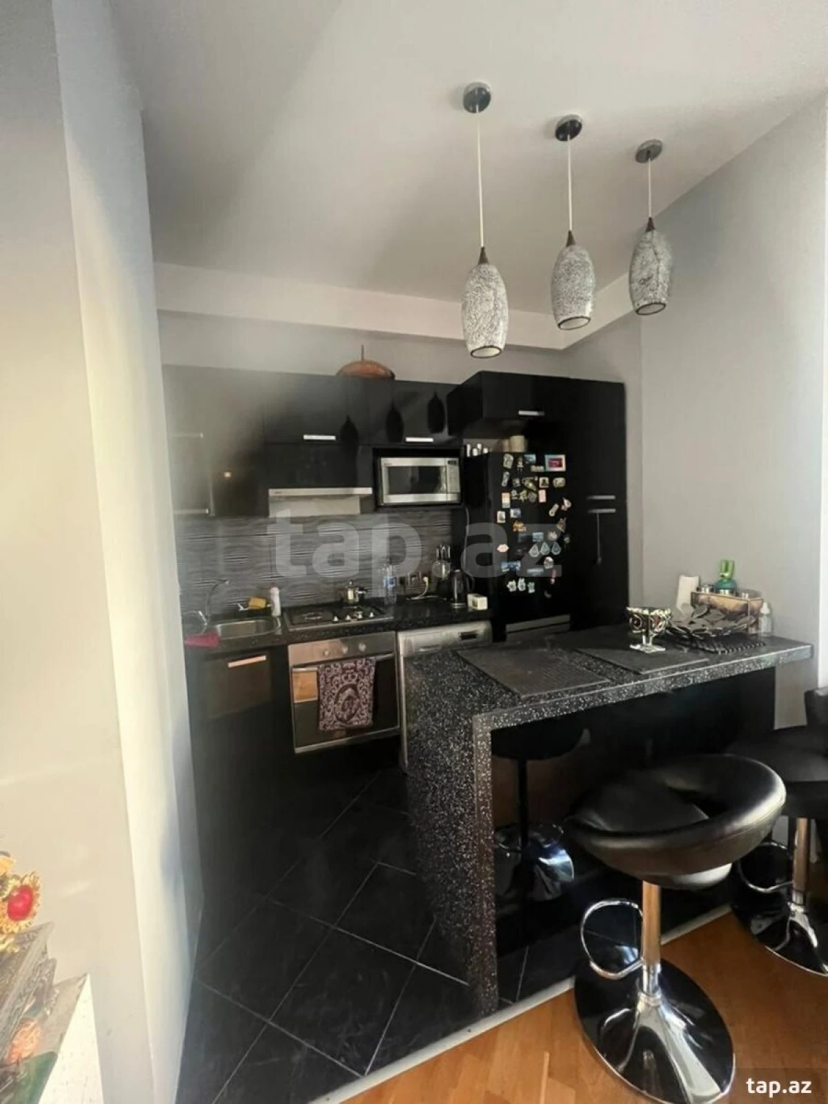 Kirayə verilir 3 otaqlı yeni tikili 130 m²