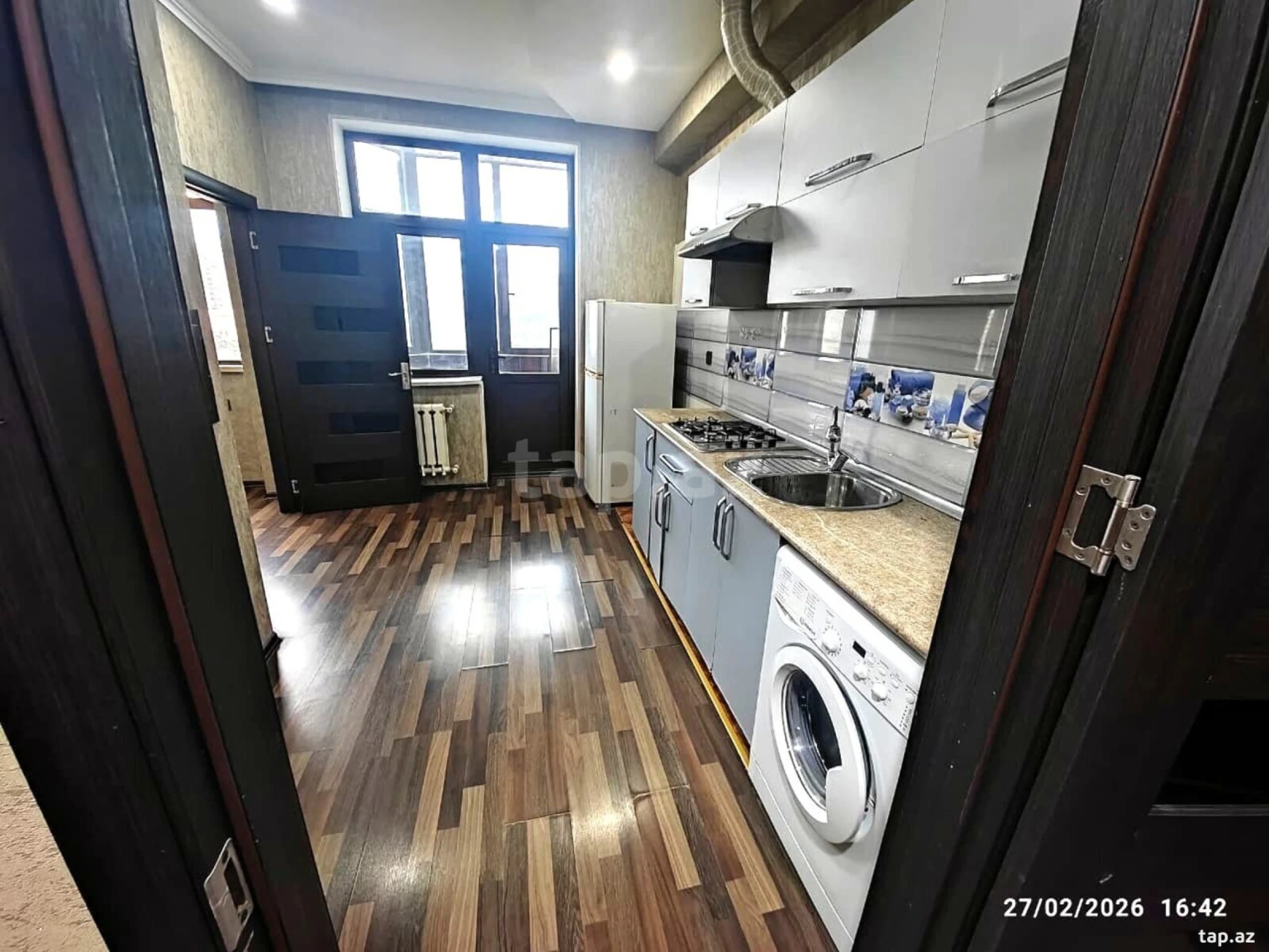 Kirayə verilir 3 otaqlı yeni tikili 86 m²