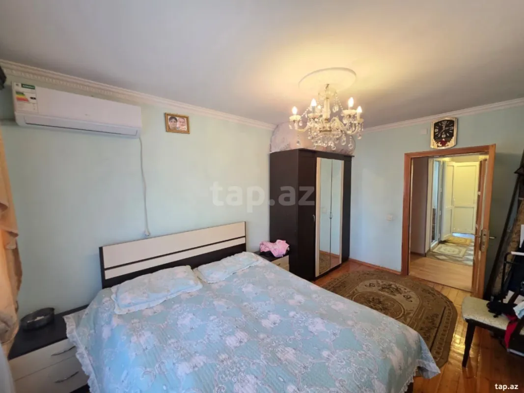 Satılır 4 otaqlı mənzil 100 m²