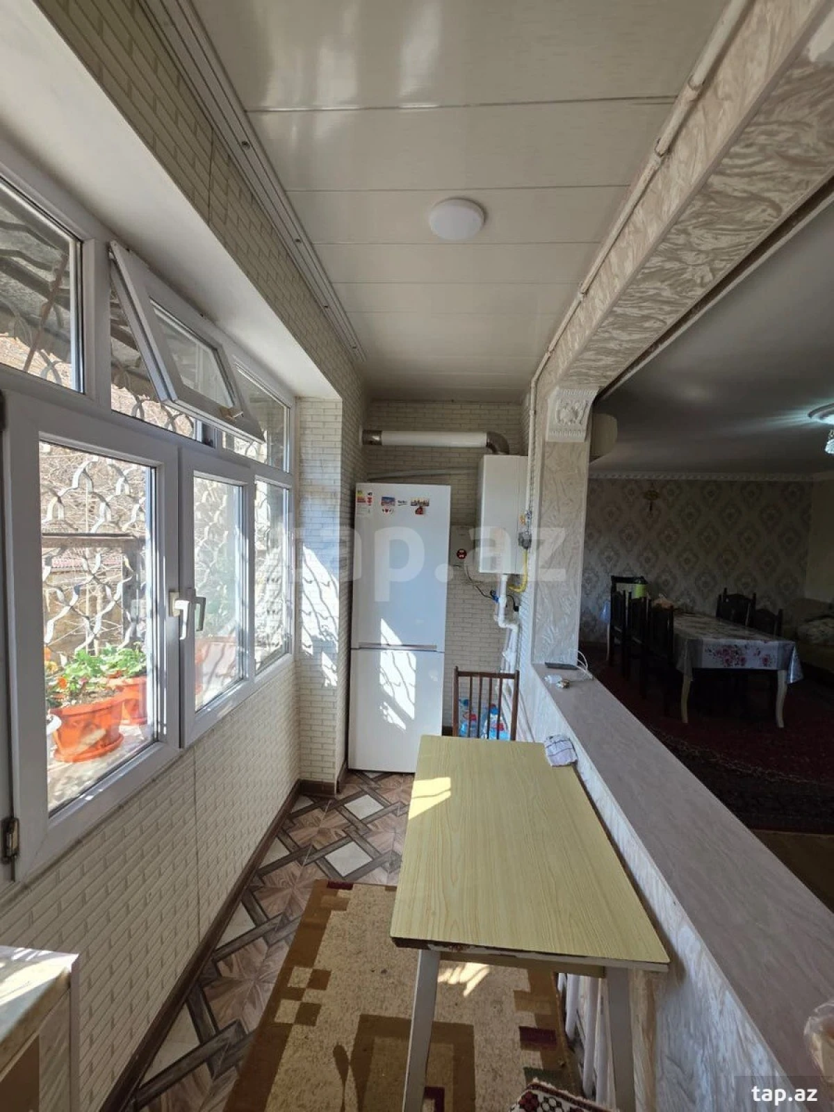 Satılır 4 otaqlı mənzil 100 m²
