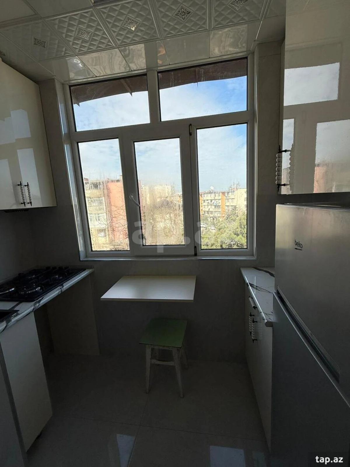 Kirayə verilir 2 otaqlı mənzil 45 m²