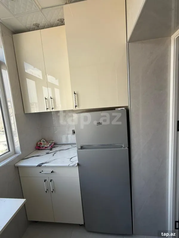Kirayə verilir 2 otaqlı mənzil 45 m²