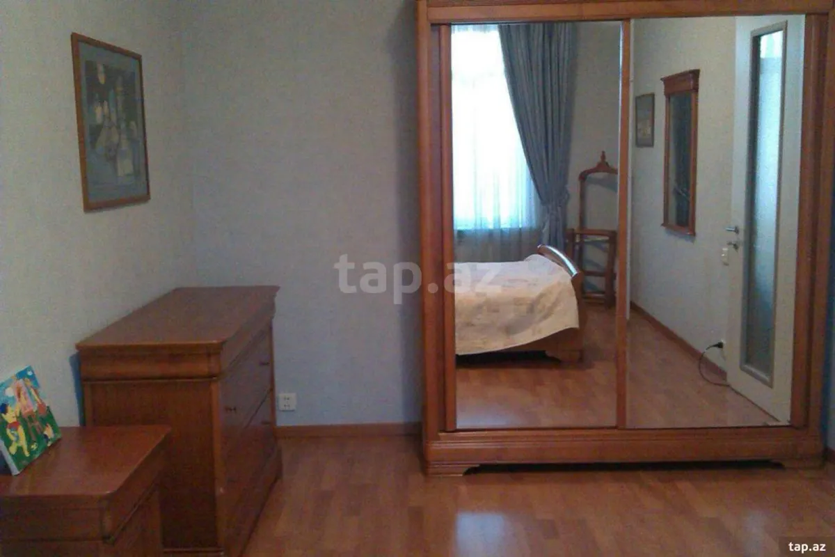 Kirayə verilir 2 otaqlı mənzil 60 m²