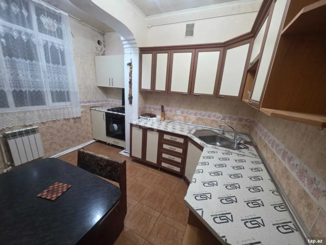 Kirayə verilir 3 otaqlı mənzil 88 m²
