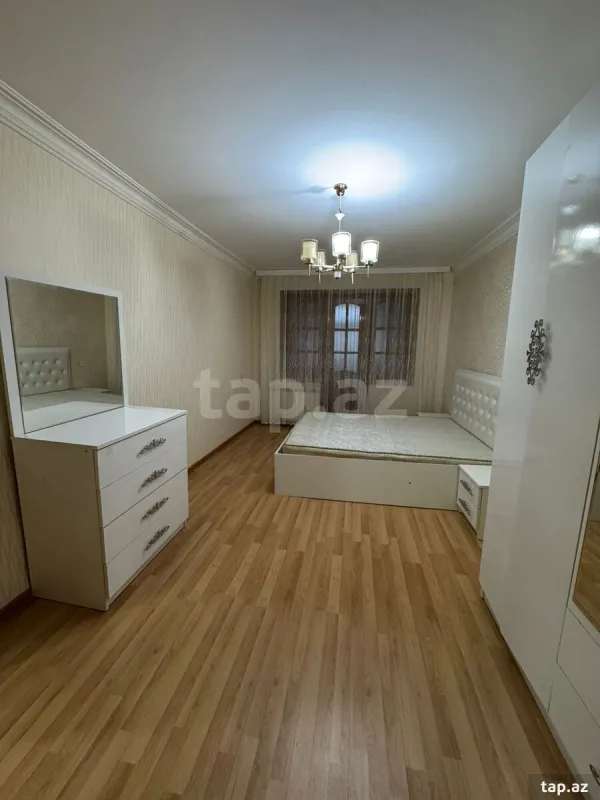 Kirayə verilir 4 otaqlı mənzil 90 m²
