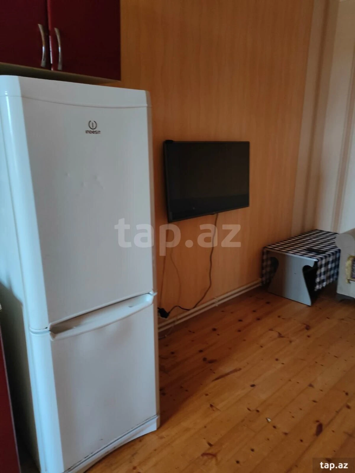 Kirayə verilir 3 otaqlı həyət evi