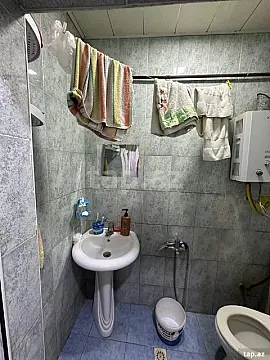 Satılır 2 otaqlı həyət evi