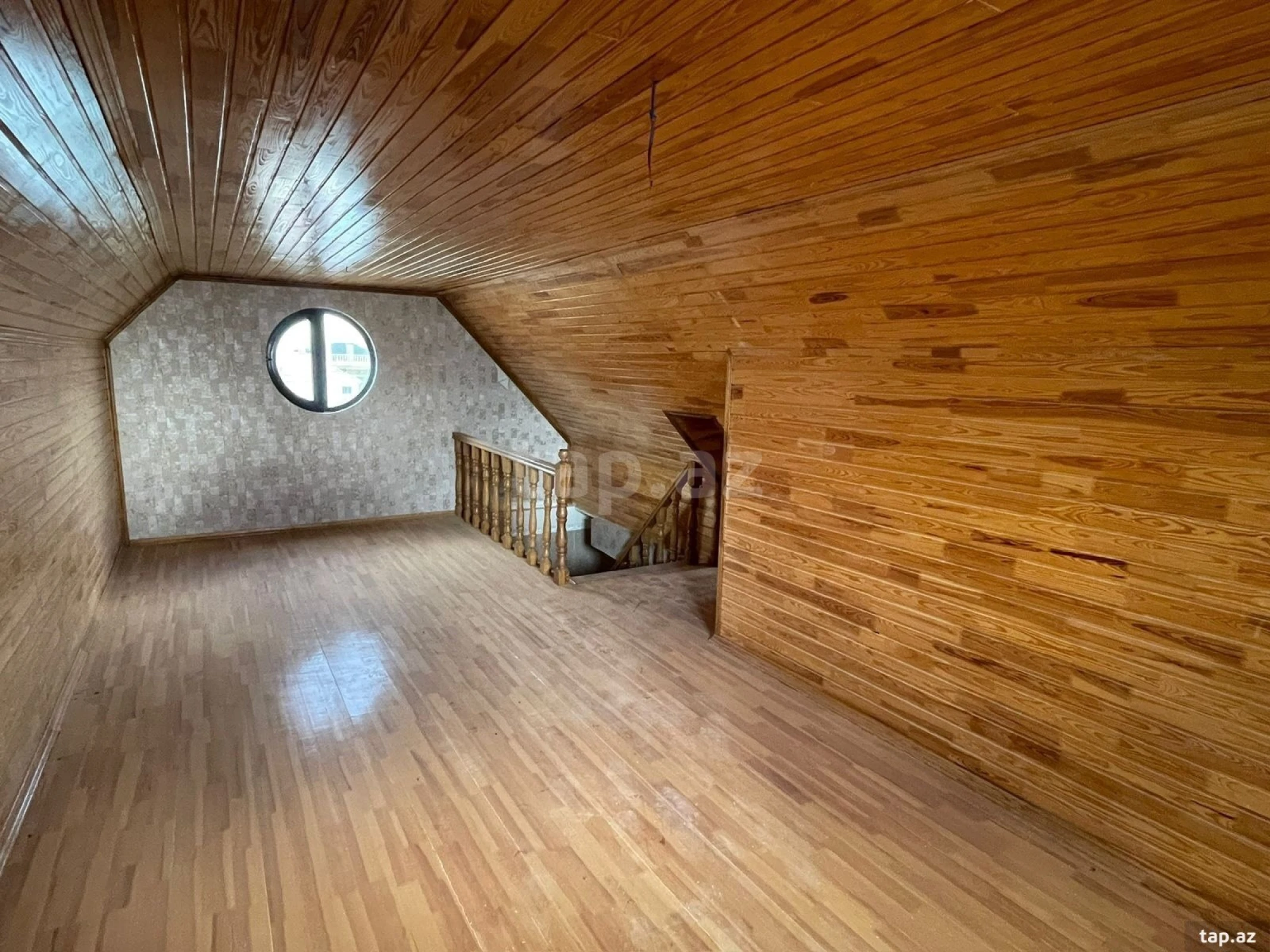 Satılır 5 otaqlı həyət evi