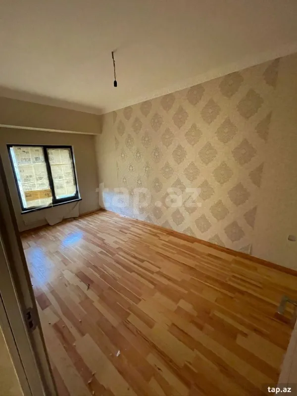 Satılır 5 otaqlı həyət evi