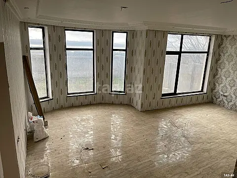 Satılır 5 otaqlı həyət evi