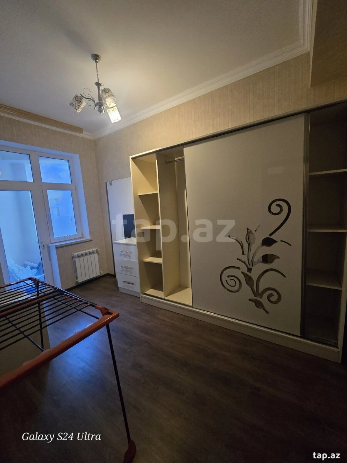 Kirayə verilir 3 otaqlı yeni tikili 70 m²
