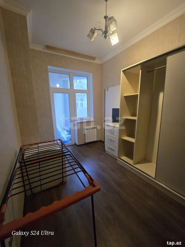 Kirayə verilir 3 otaqlı yeni tikili 70 m²