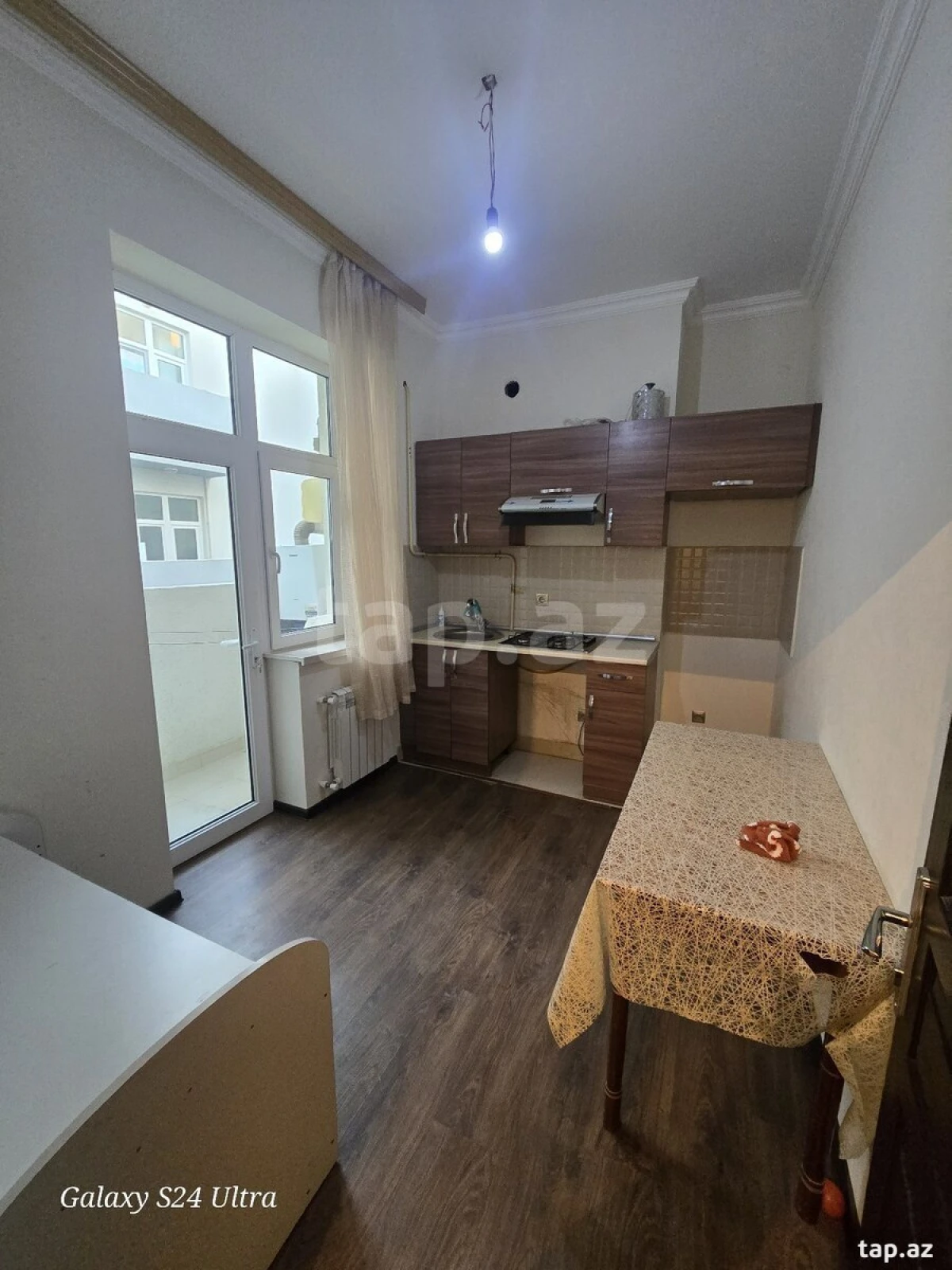 Kirayə verilir 3 otaqlı yeni tikili 70 m²