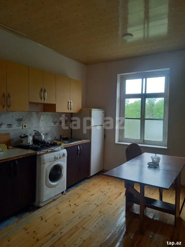 Satılır 3 otaqlı həyət evi