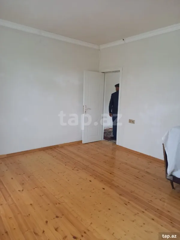 Satılır 3 otaqlı həyət evi