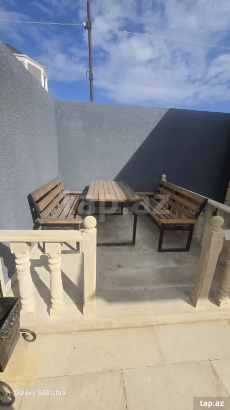 Satılır 4 otaqlı həyət evi 100 m²
