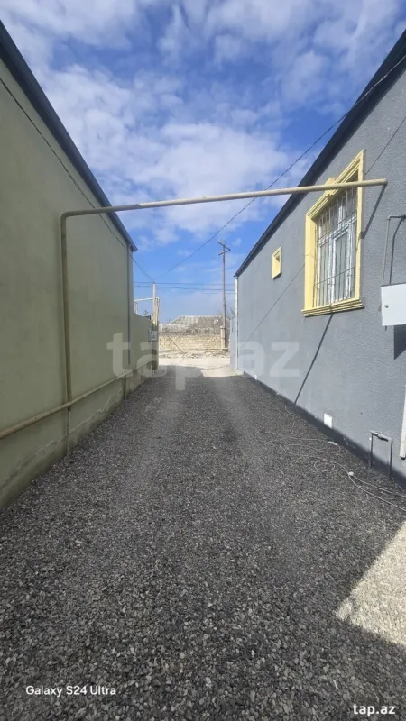 Satılır 4 otaqlı həyət evi 100 m²