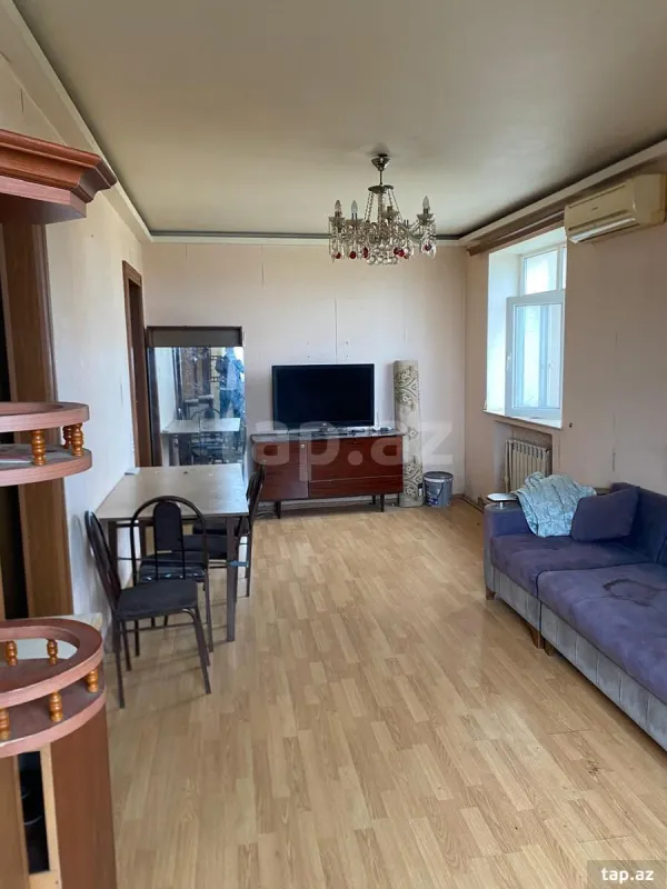 Kirayə verilir 2 otaqlı mənzil 40 m²