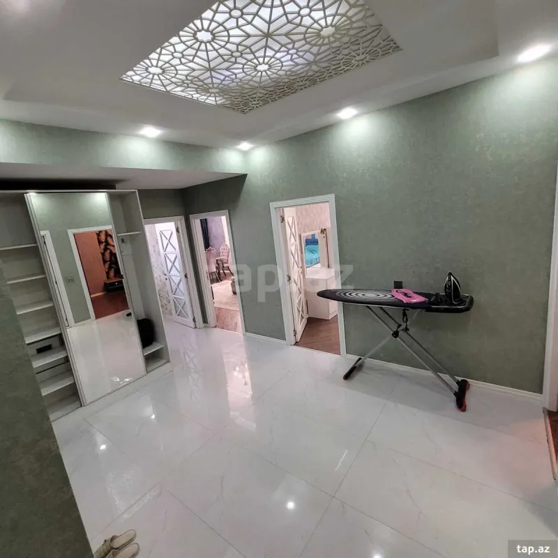 Kirayə verilir 3 otaqlı yeni tikili 110 m²