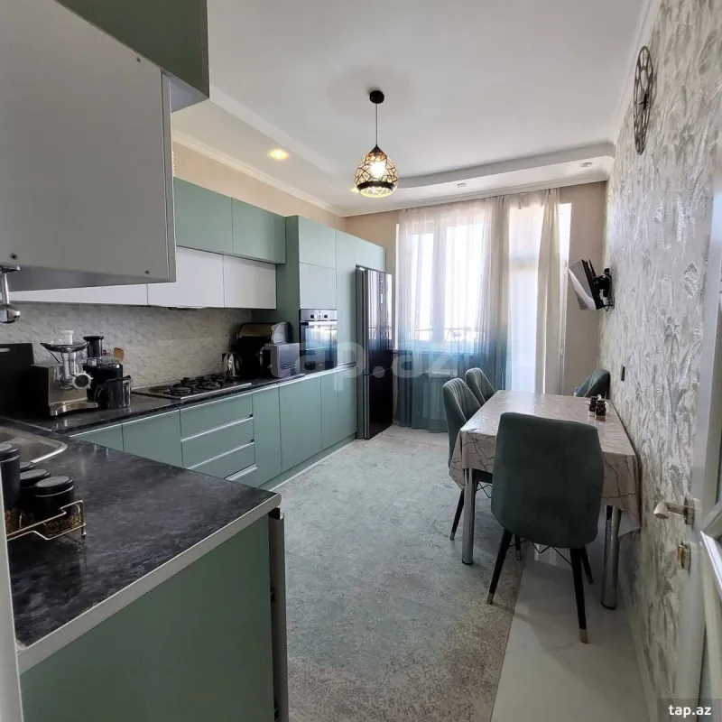 Kirayə verilir 3 otaqlı yeni tikili 110 m²