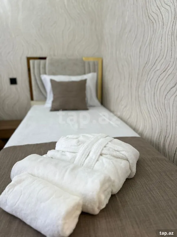 Kirayə verilir 3 otaqlı həyət evi